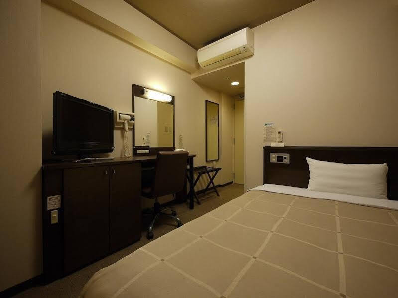 Hotel Route-Inn Ashikaga Ekimae Bagian luar foto